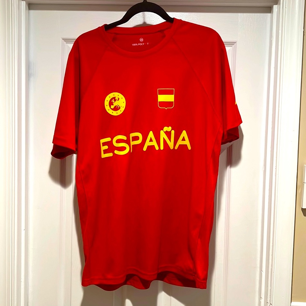 Spain soccer jersey ! Polyester XL/XXL.!